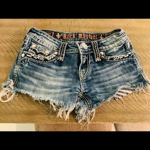 Rock revival shorts size 24